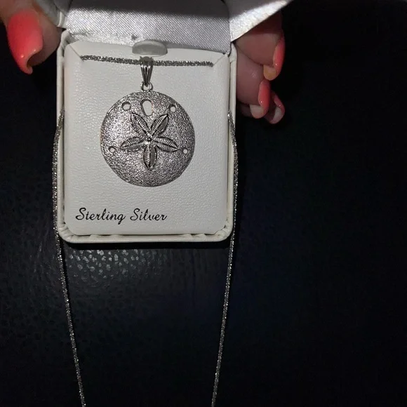 Sterling Silver Diamond Cut Sand Dollar Pendant Necklace - Picture 1 of 5